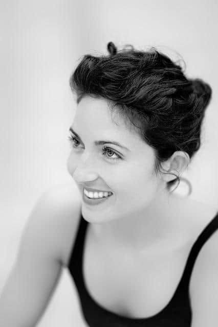 Cole prof yoga vinyasa nantes Cole professeur de yoga à Nantes